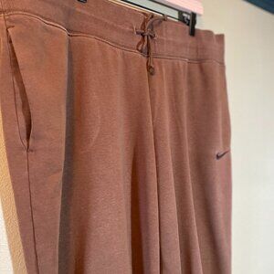 Nike fleece sweatpants